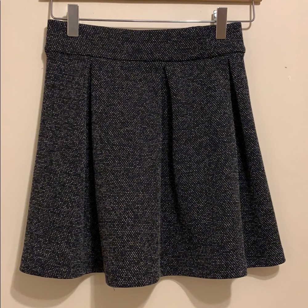 black skirt